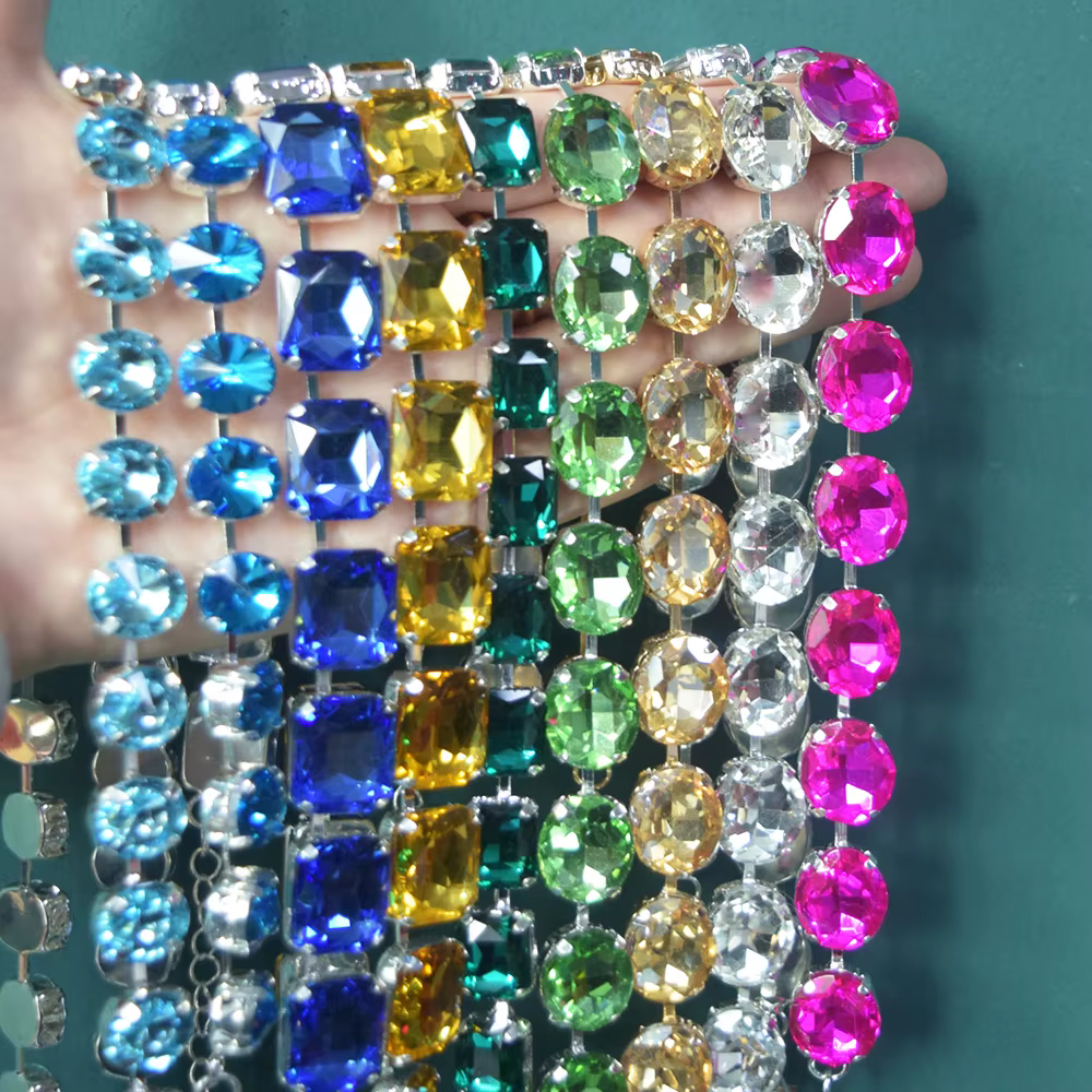 Collier court incrusté de cristal de verre brillant pour femmes