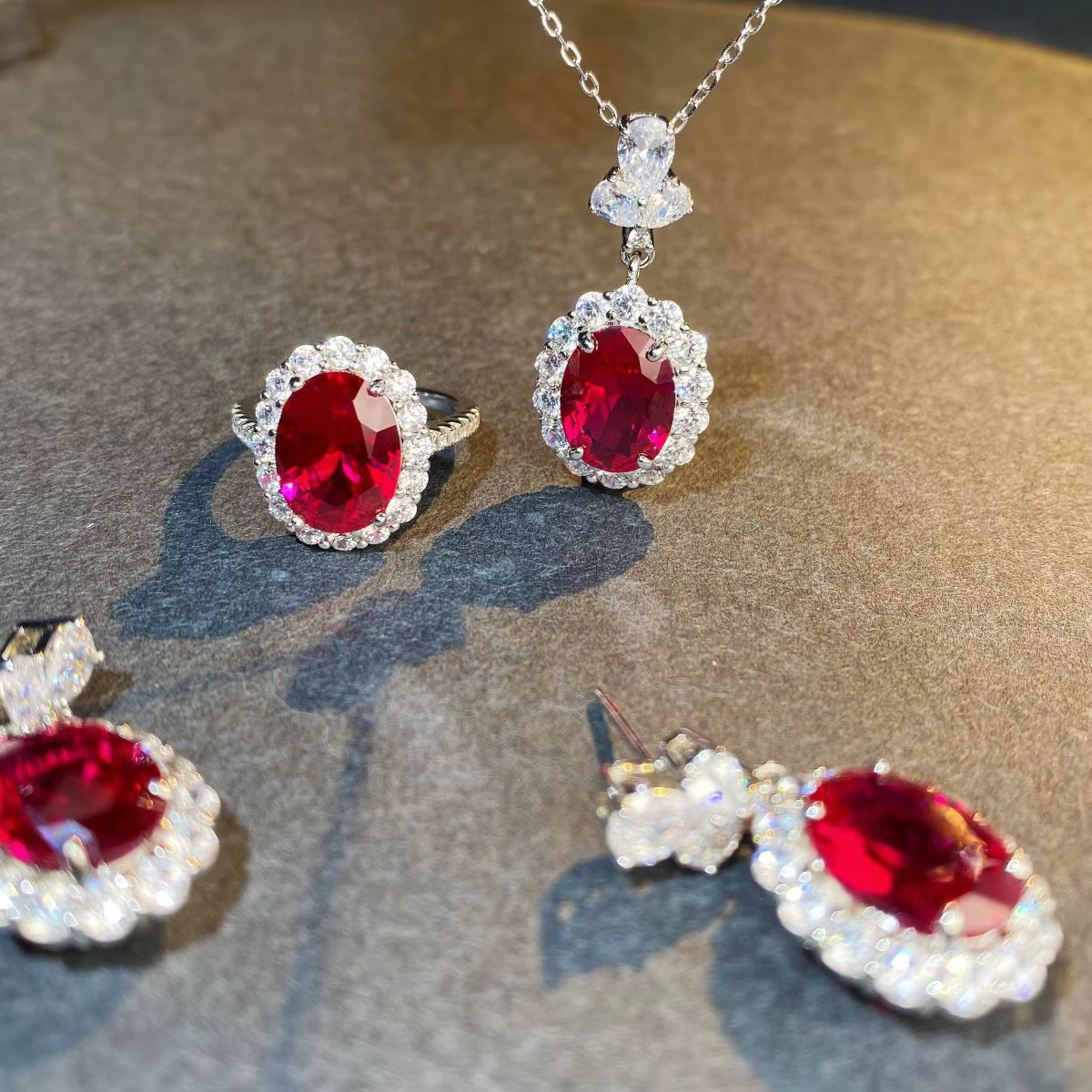 Boucles d'oreilles populaires en or blanc AU750 pour femmes