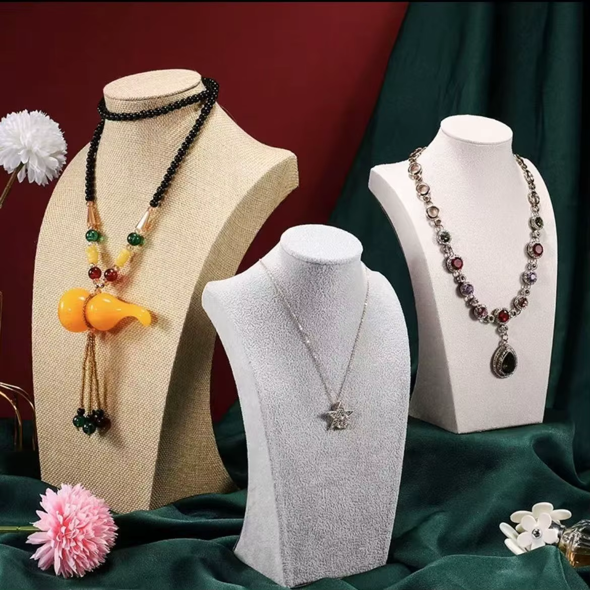 Présentoir de Buste de Bijoux en Velours