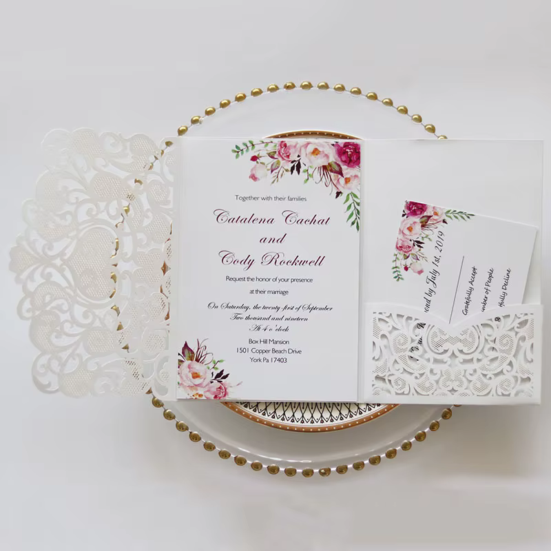 Carte d'invitation de mariage découpée au Laser européenne
