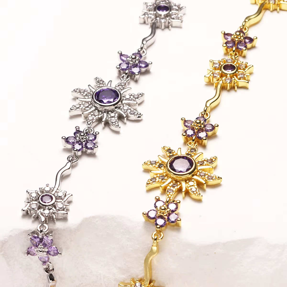 Bracelet Fleur de Tournesol Incrusté de Zircons Scintillants