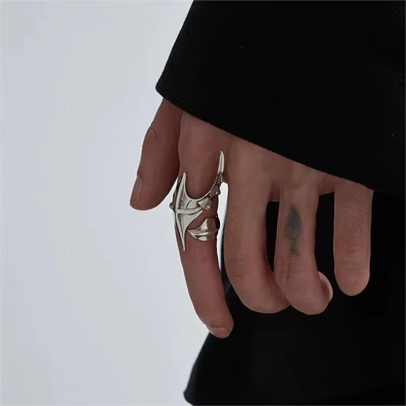 Cyberpunk Alien – bague irrégulière unisexe