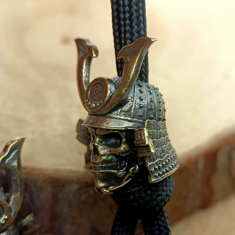 Casque tête de crâne de samouraï japonais