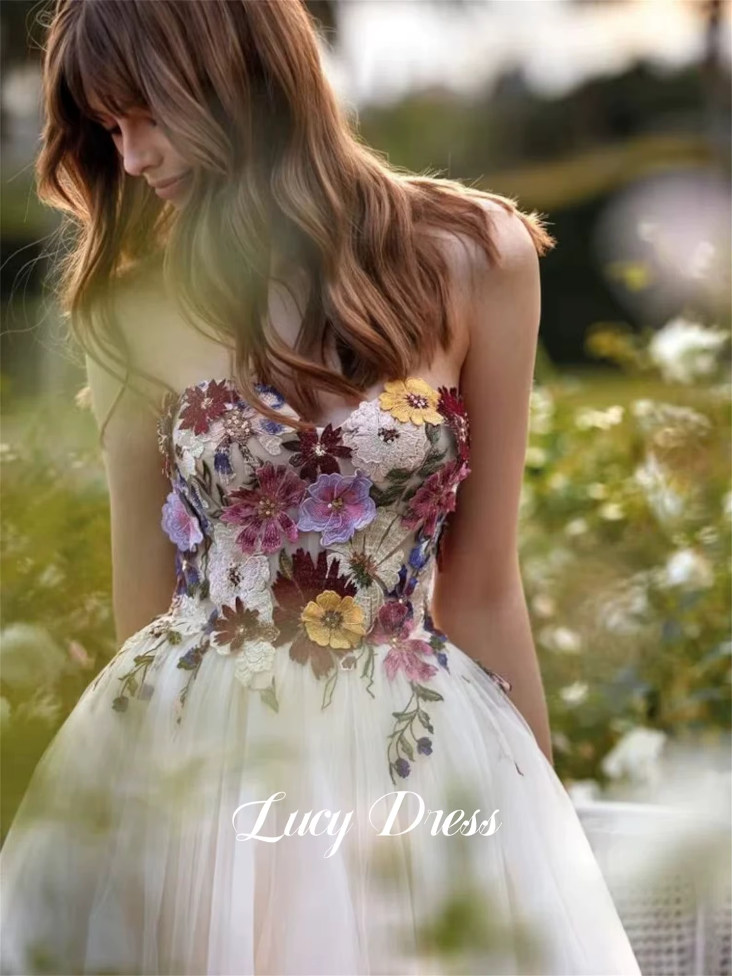 Lucy personnalisé robes d'occasion sur mesure pour Occasions spéciales
