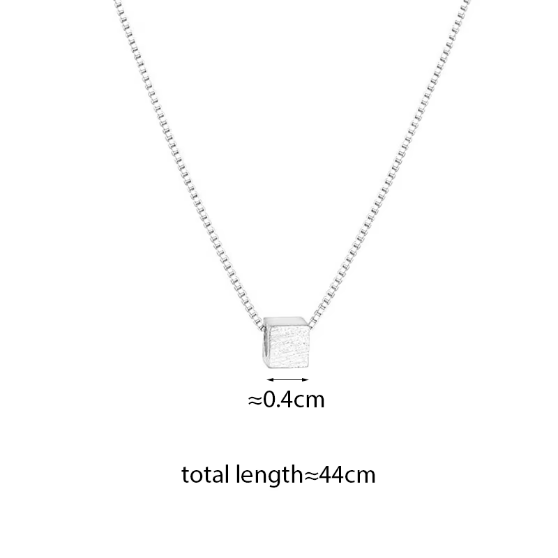 Colliers pendentifs carrés minimalistes couleur argent pour femmes