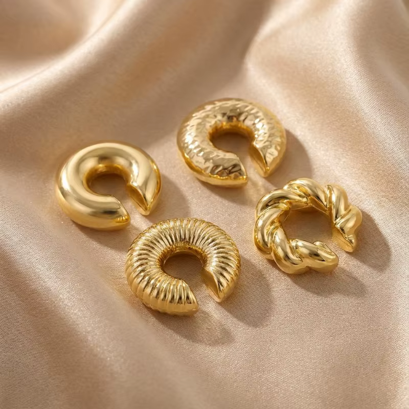 Lot de 4 grandes boucles d'oreilles manchette CCB non-percées pour femmes