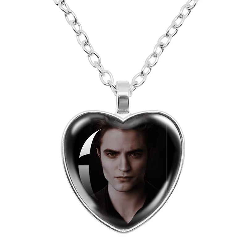 Film Bella Edward Jacob Renesmee pendentif collier verre Cabochon crépuscule personnage chaîne fille femmes bijoux de mode