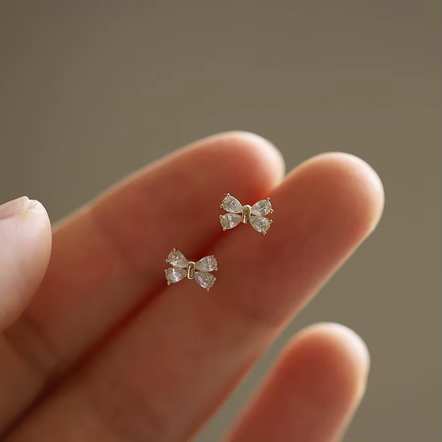 Boucles d'oreilles à nœud papillon en cristal brillant pour femmes