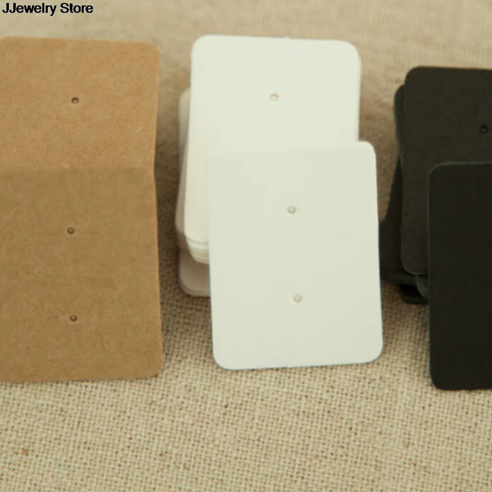 Cartes en carton pour présentoir de bijoux