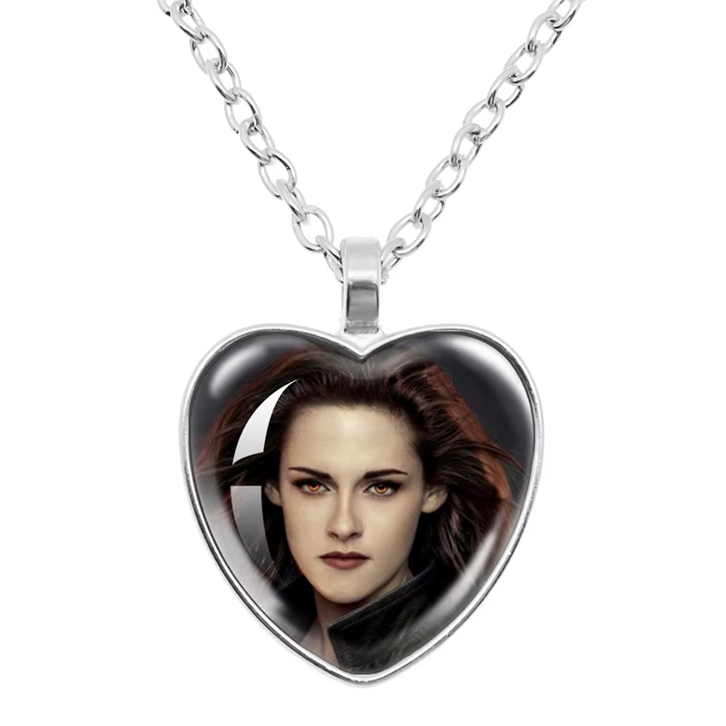 Film Bella Edward Jacob Renesmee pendentif collier verre Cabochon crépuscule personnage chaîne fille femmes bijoux de mode