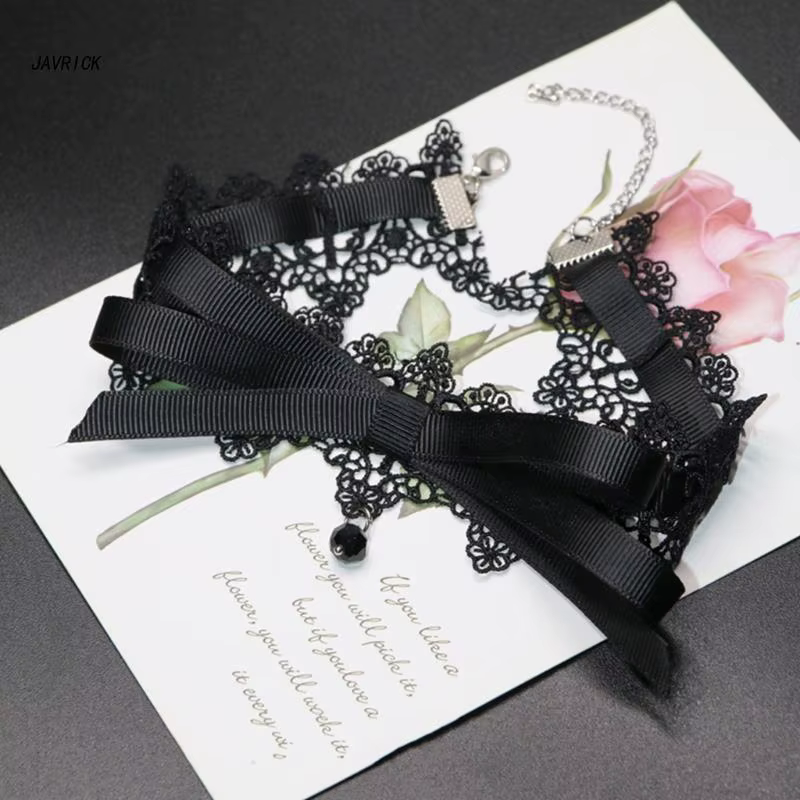 Collier ras du cou en dentelle noire