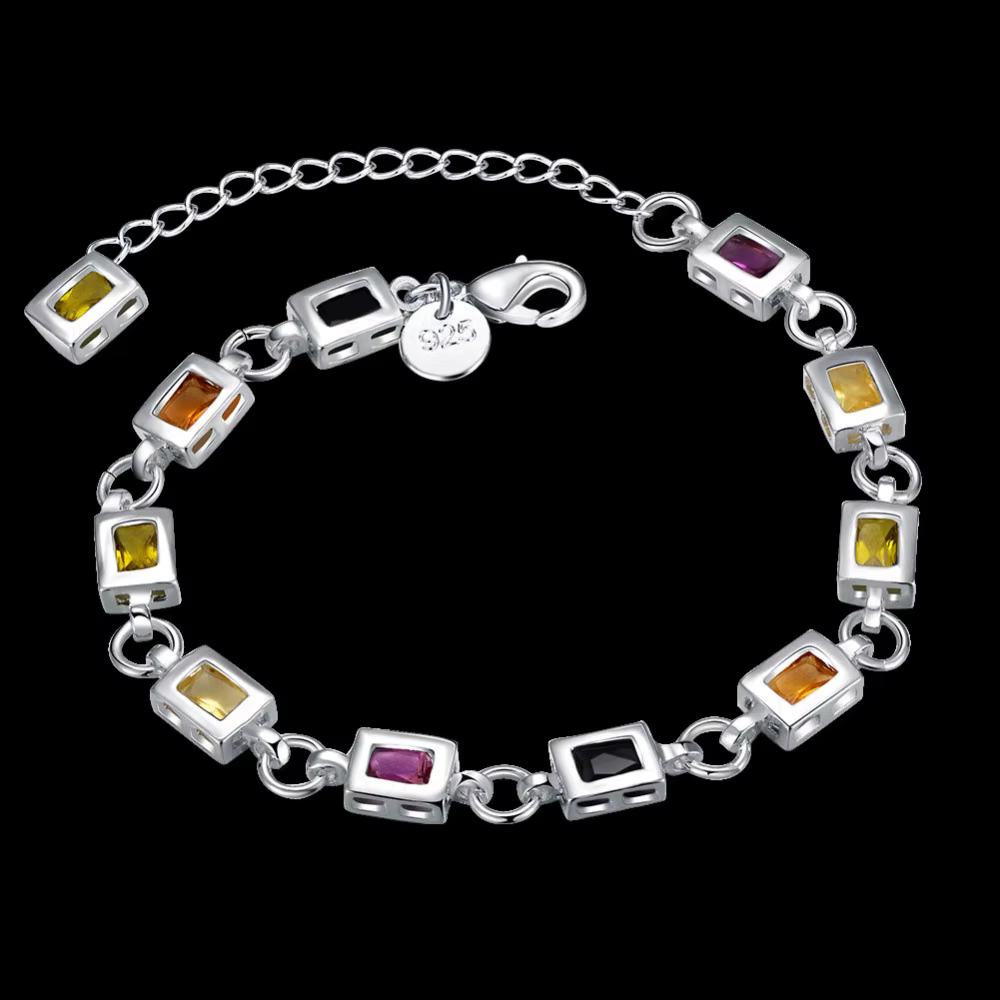 Bracelet à breloques élégant en argent regardé 925 pour femme