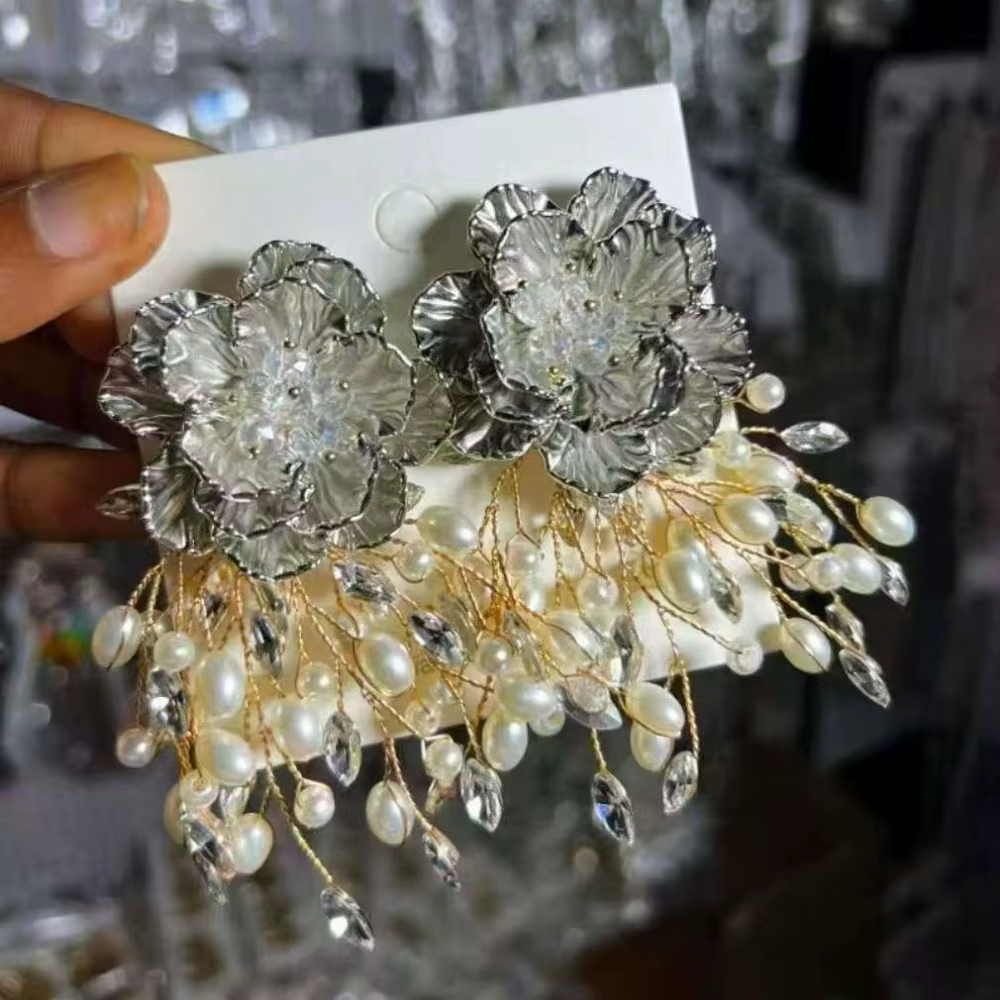 Boucles d'oreilles florales pour mariée