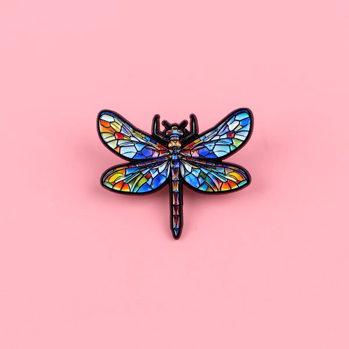 Motif en vitrail ﻿ Broche en émail libellule colorée