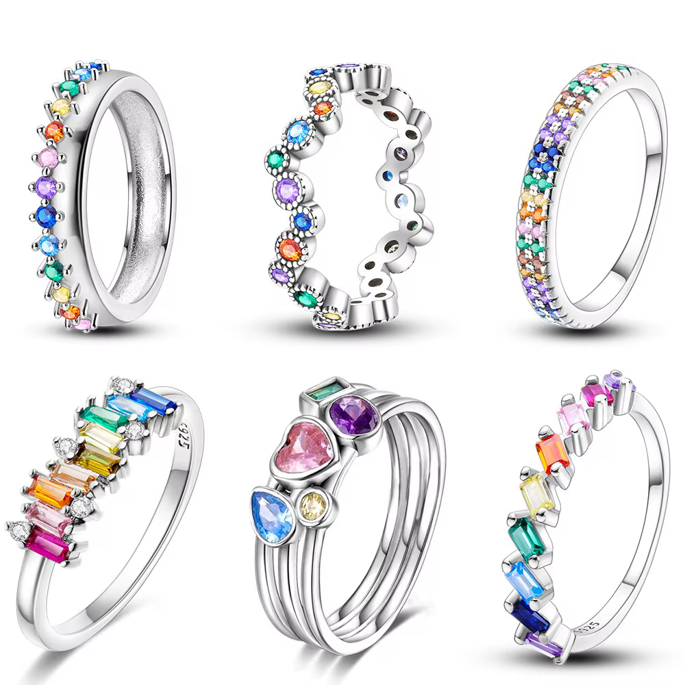 Bague en pierres précieuses colorées
