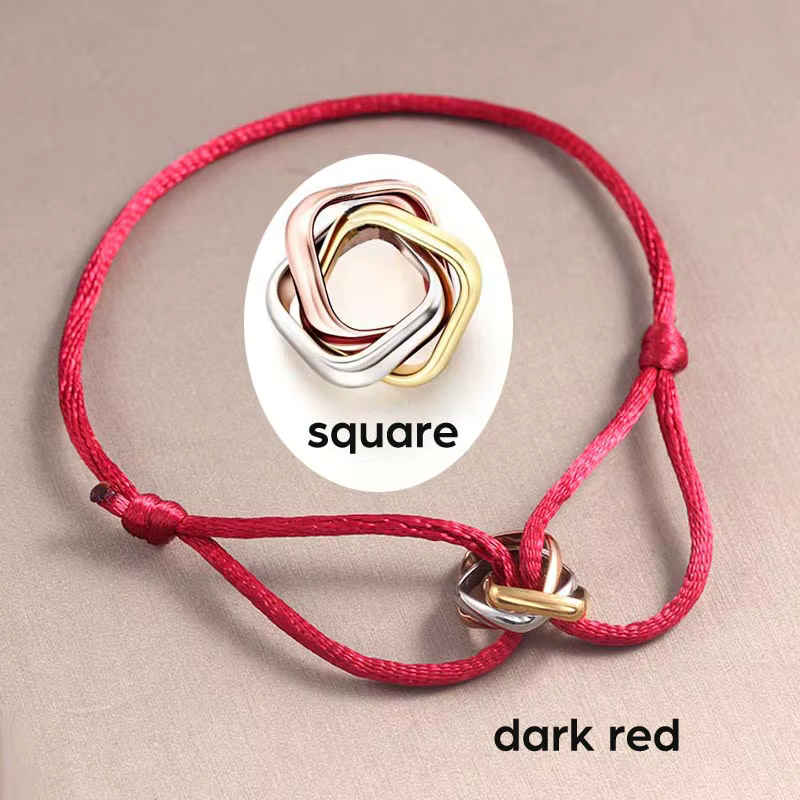 Bracelet tressé en corde réglable à trois anneaux carrés Trinity Love