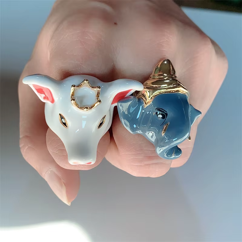 Bague goutte en émail de niche
