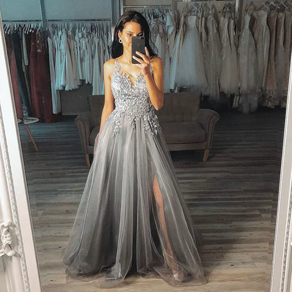 Robes de bal grises fendues 2026 pour femmes