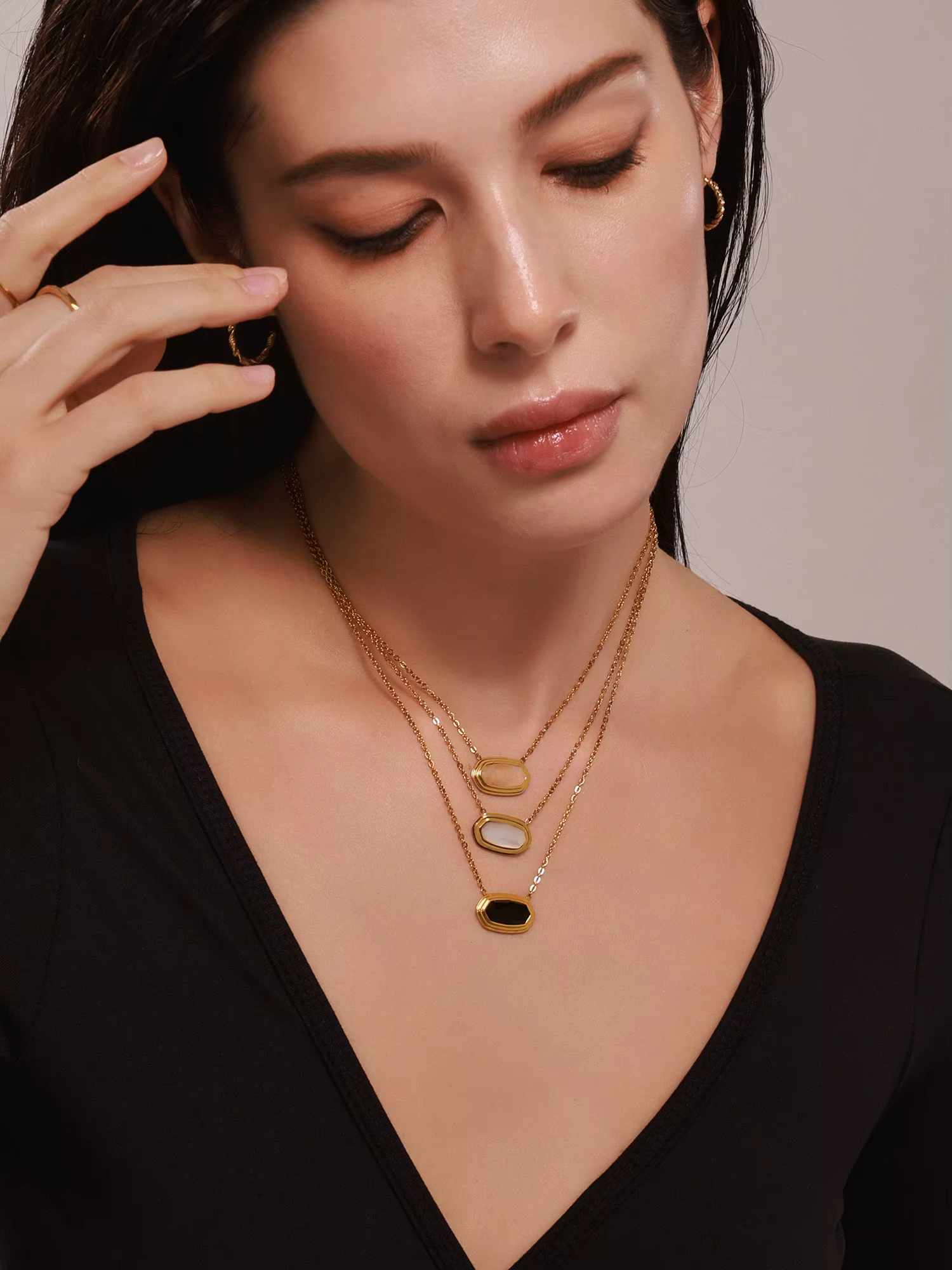 Collier pendentif minimaliste pour femme en acier inoxydable