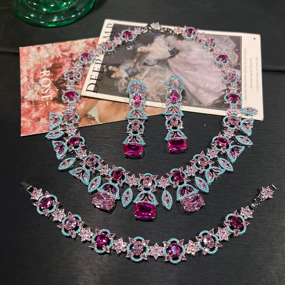 Ensemble de bijoux de mode en cuivre incrusté de zircon