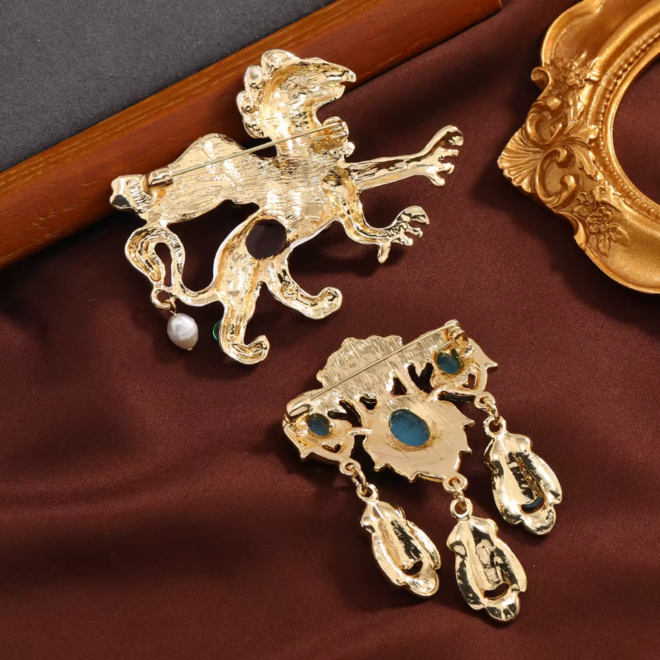 Broche de luxe en strass