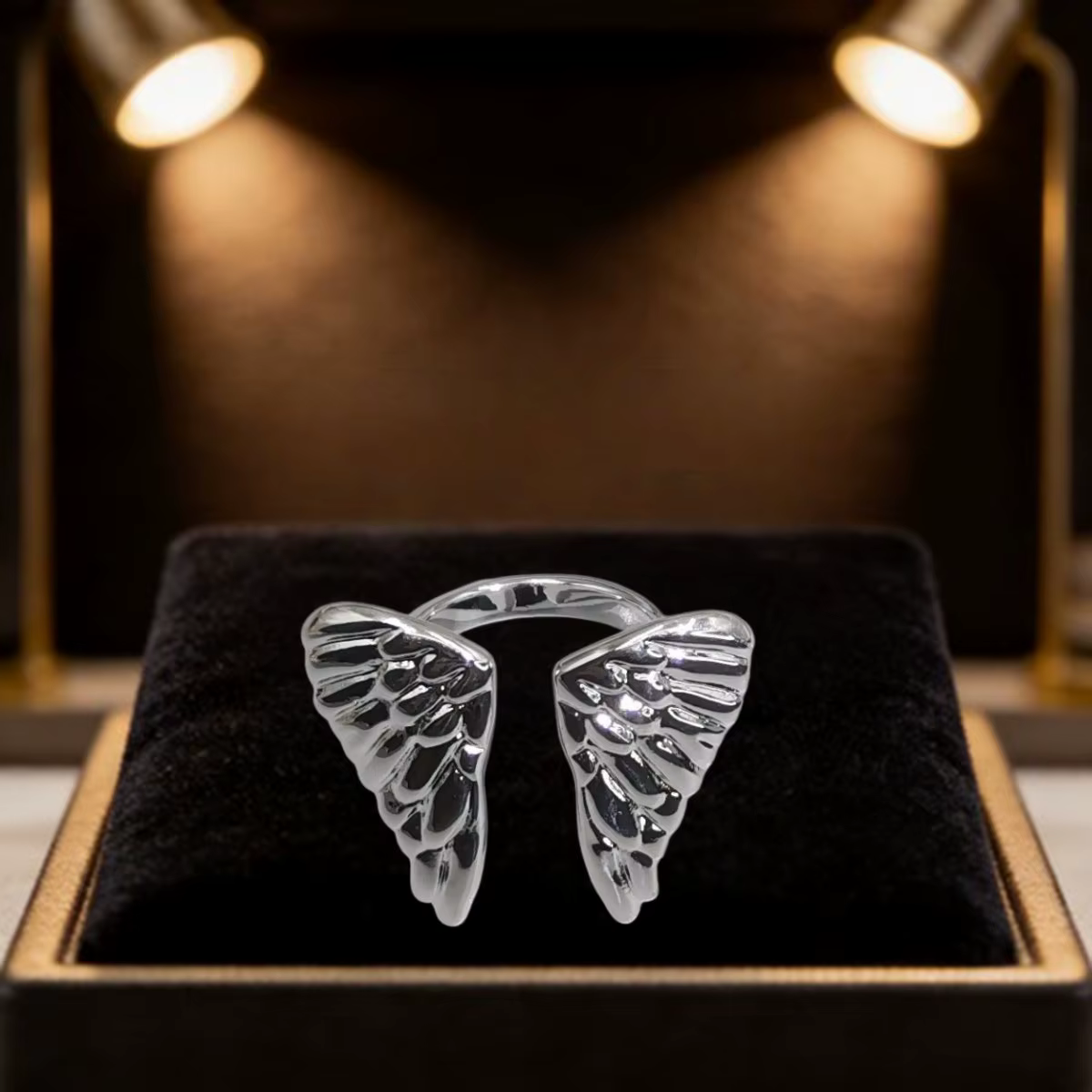 Bague Papillon Romantique Exquise Or et Argent 2026 Espagne
