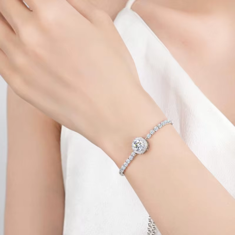 Bracelet Trumium 1ct Moissanite Diamant Carré Halo pour Femme en Argent Sterling S925