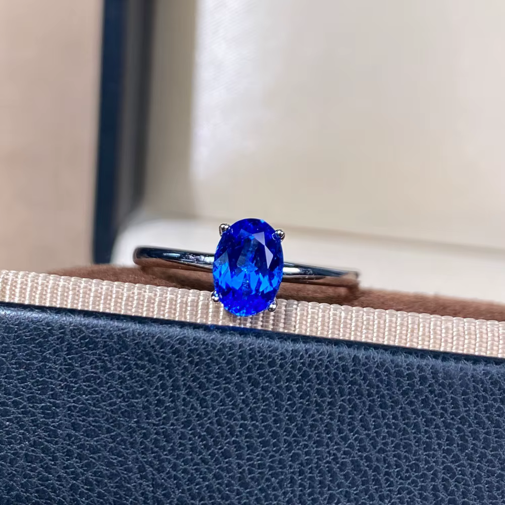 Bague en or blanc massif 14 carats AU585