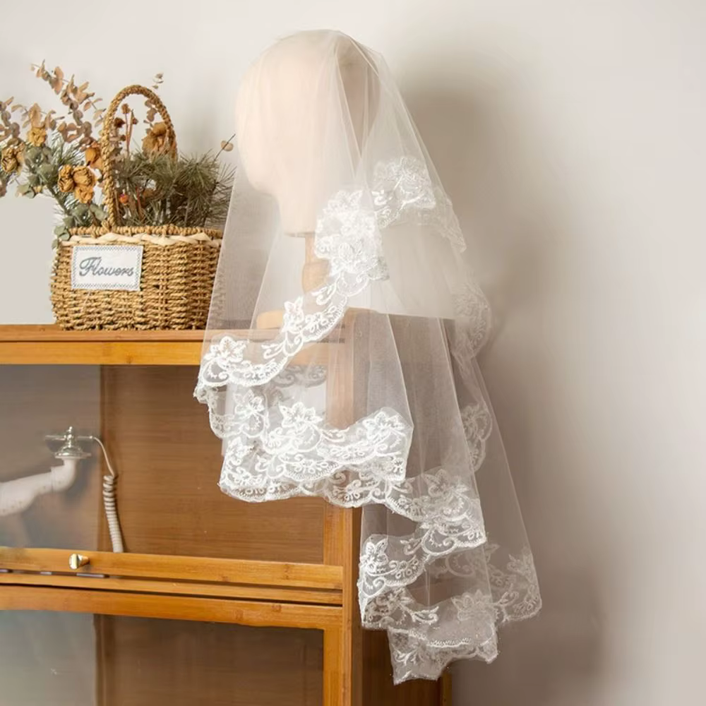 Nouveau Voile de Mariée en Dentelle Florale