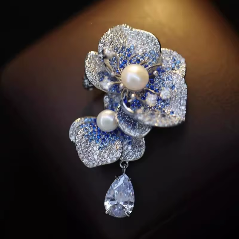 Broche de luxe légère en Zircon pour femmes