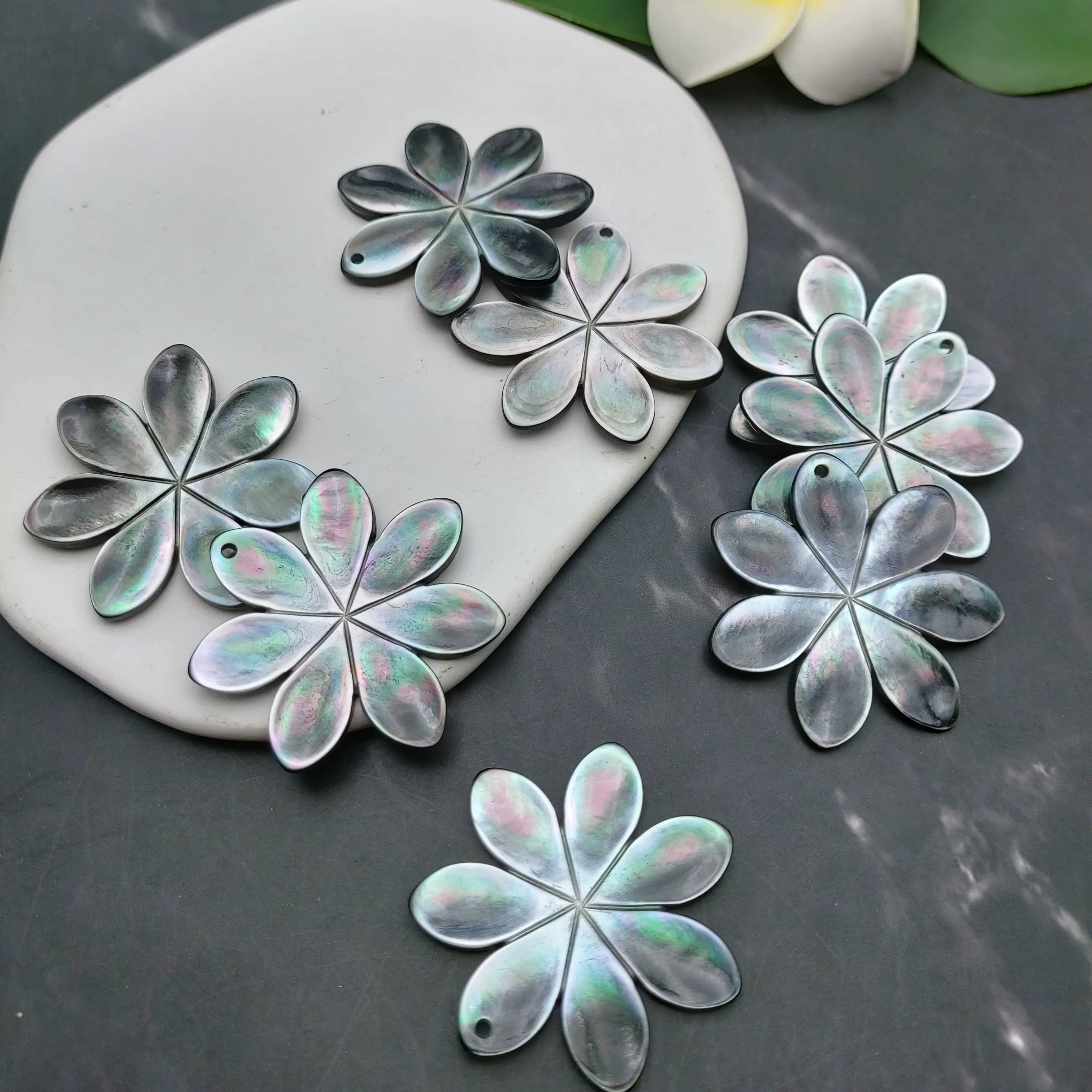 Pendentif tournesol pour vadrouille de Tahiti