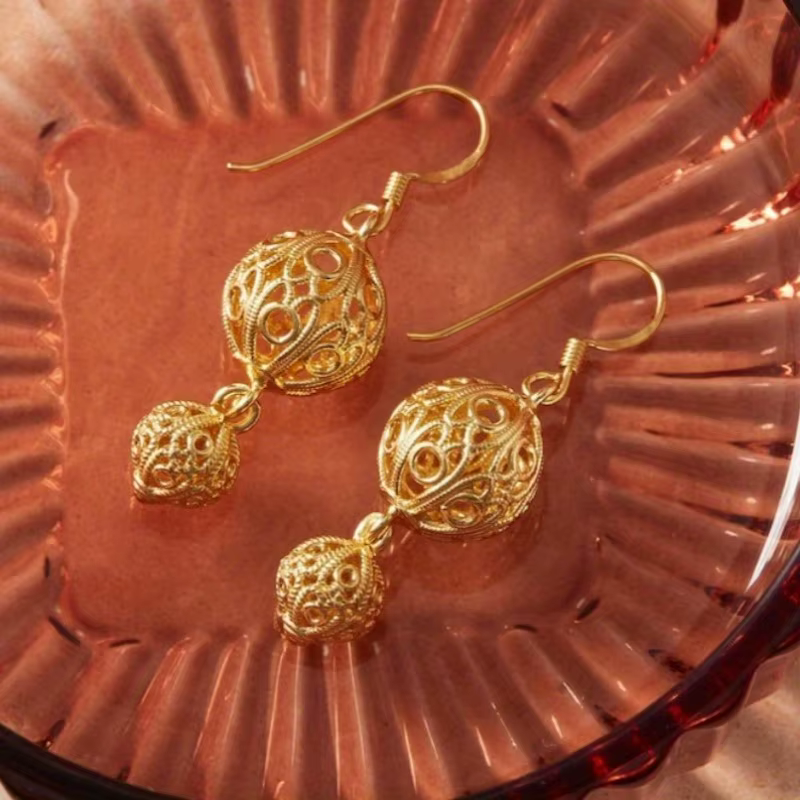 Boucles d'oreilles pendantes artistiques rétro sculptées à la main