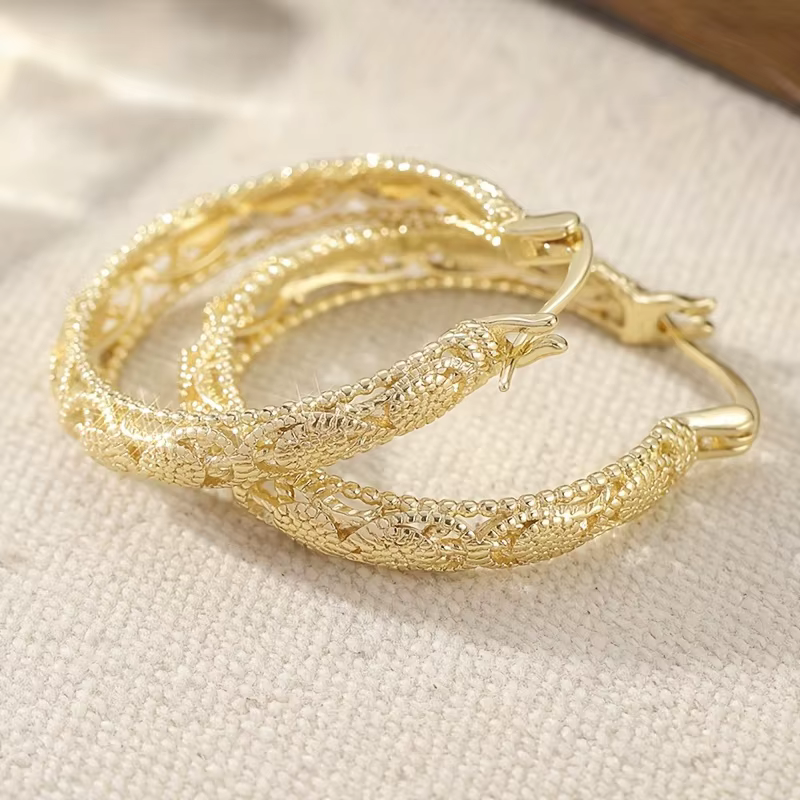 Huitan Boucles d'oreilles créoles dorées style bohème pour femme