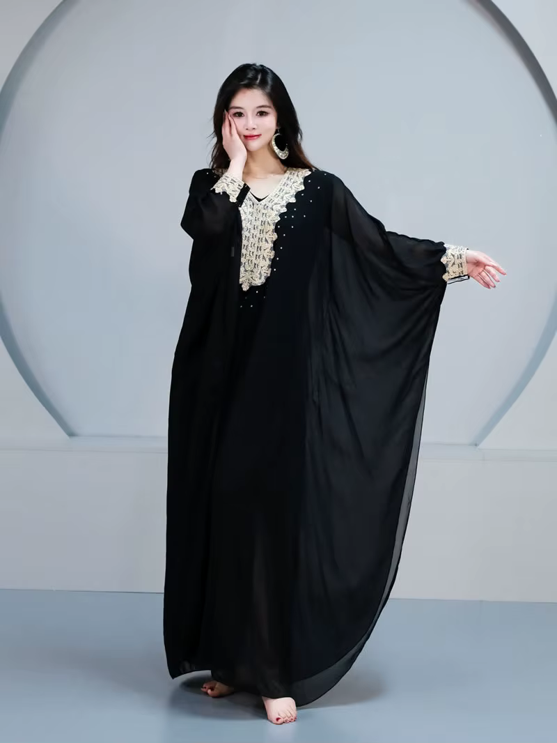 Robe brodée irak pour spectacle de danse du ventre