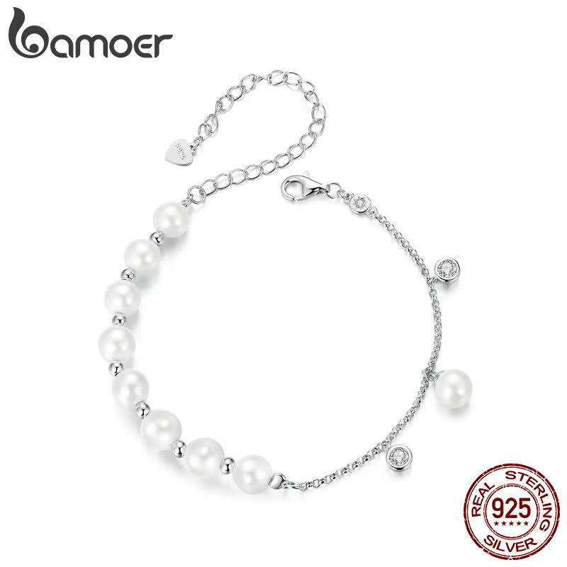 Bracelet de perles en argent regardé 925