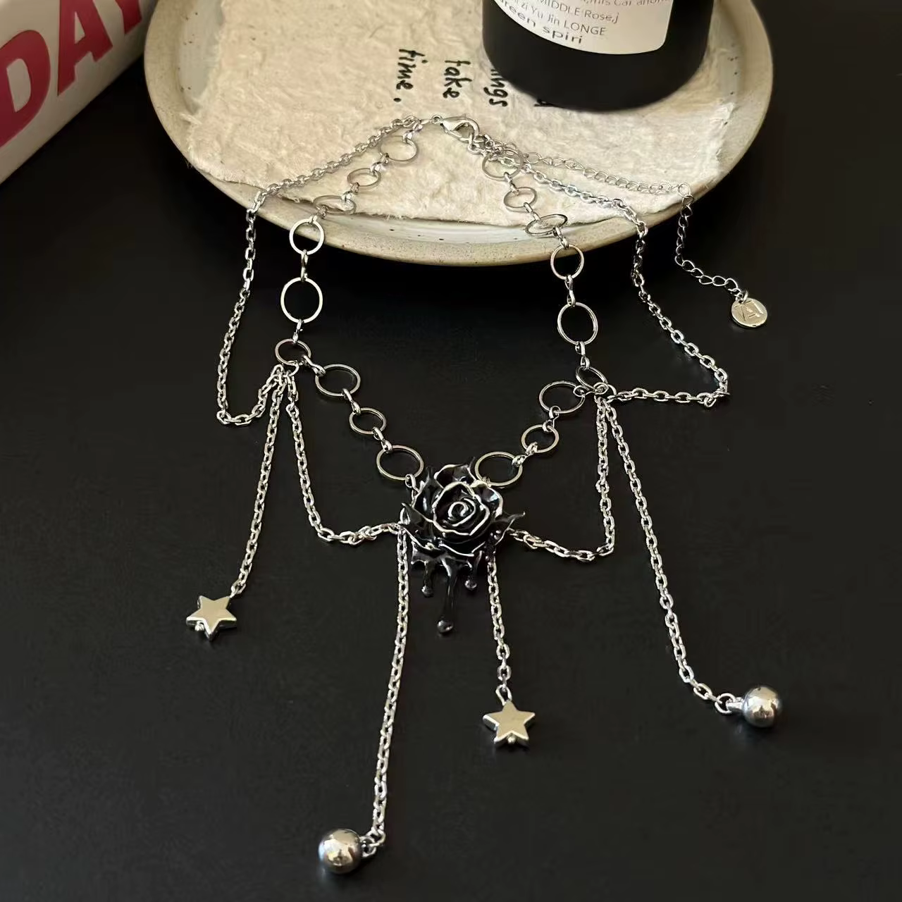 Collier gothique épine Rose