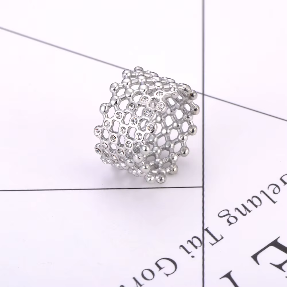 Lokaer cubique Zircon CZ pierre cristal large anneau bijoux femmes en acier inoxydable étanche 18K plaqué or bagues de déclaration R24002