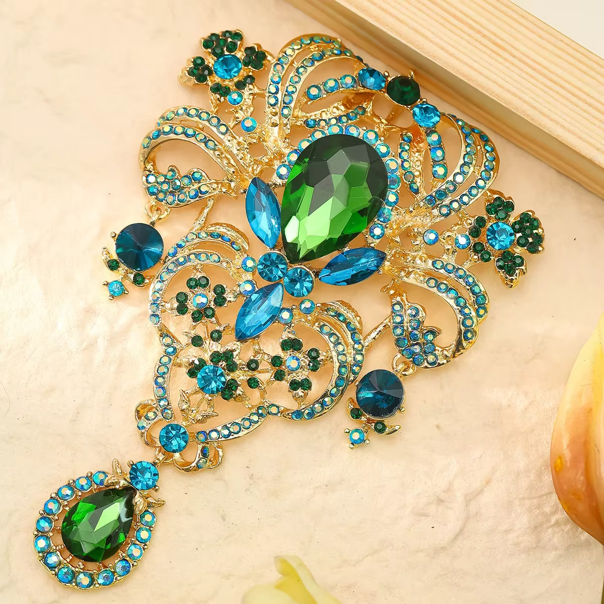 Broche en cristal créative Vintage