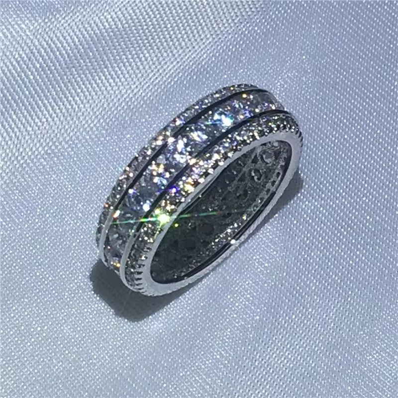 Bague en diamant de laboratoire rond complet pour hommes et femmes