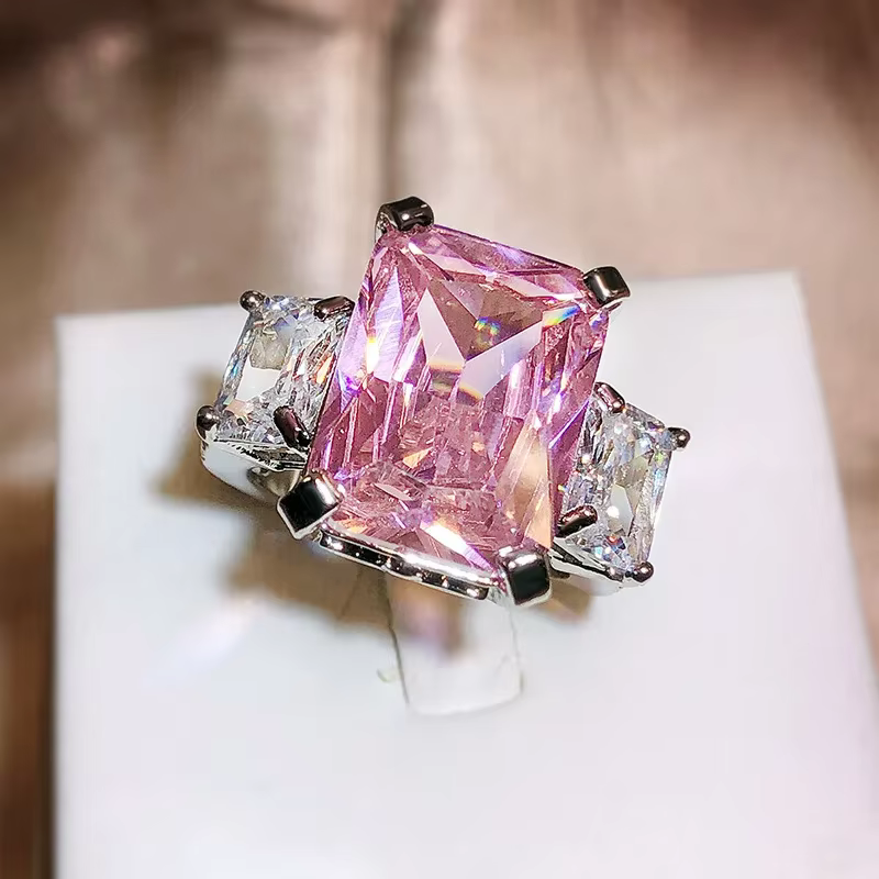 Bague de mariage en cristal rose grand carré 5A