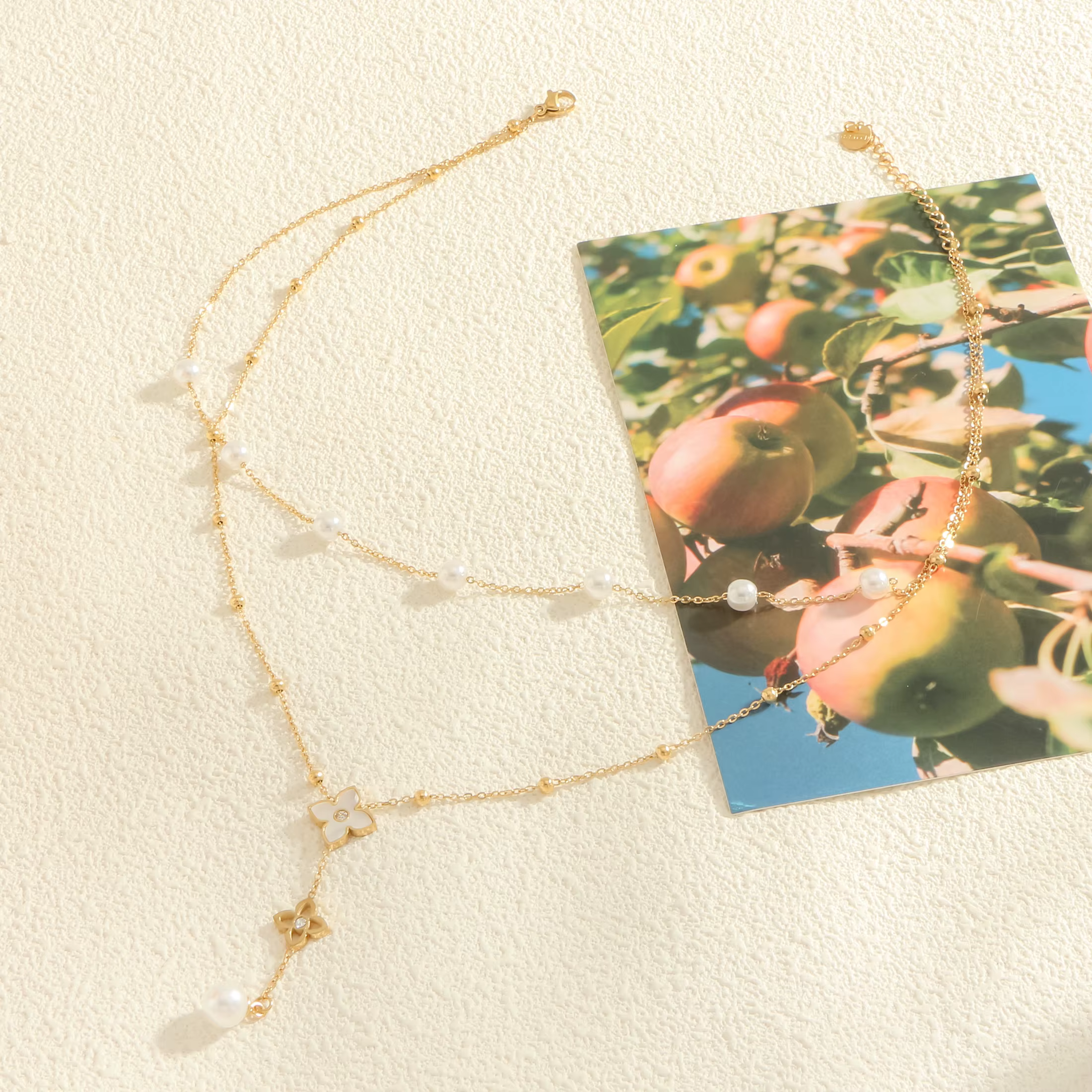 Pendentif trèfle à quatre feuilles en perles avec zircone