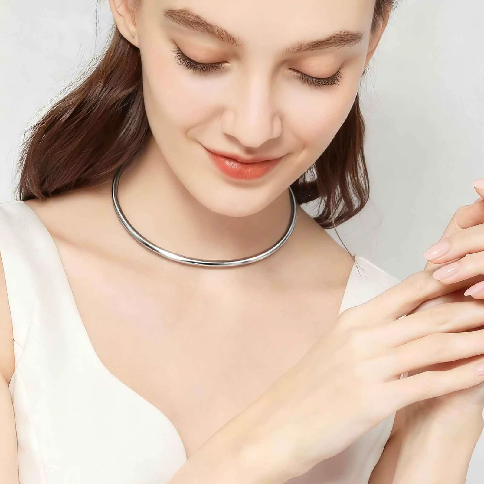 Collier ras du cou délicat de 4MM de large pour femmes