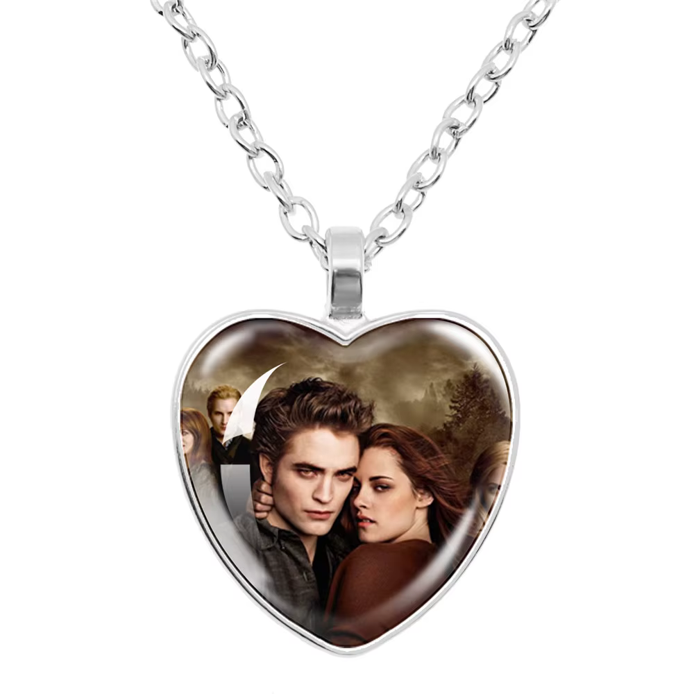 Collier du film crépuscule Vampire Bella Edward Jacob Renesmee personnage verre coeur pendentif