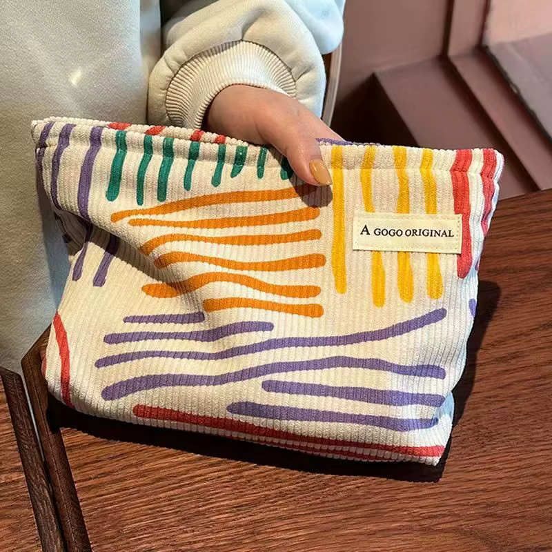 Sac à cosmétiques en velours côtelé pour femmes