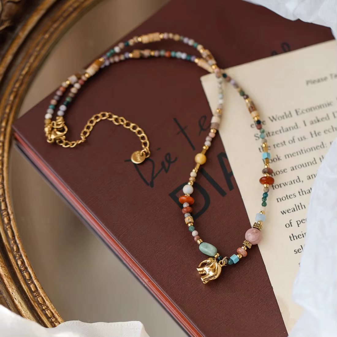 Chaîne de perles en pierre naturelle colorée rétro française