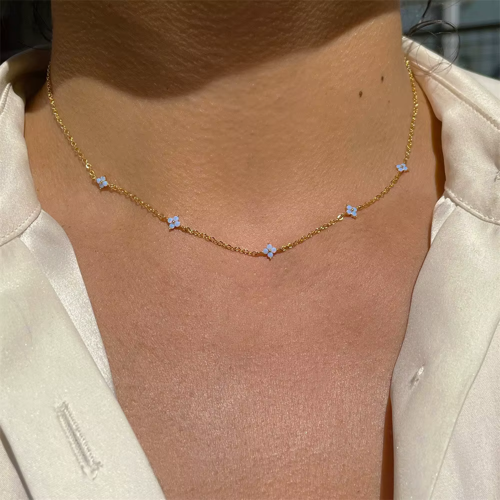 Collier de fleurs bleues en cristal plaqué or pour femmes