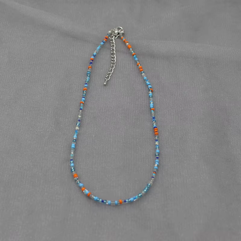 Collier ras du cou en perles de rocaille simples pour femmes