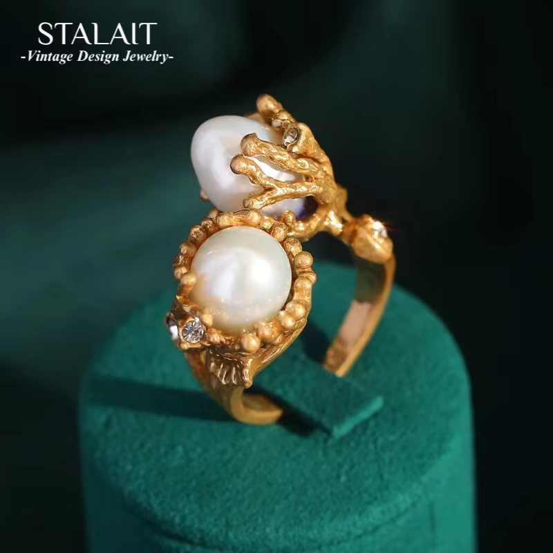 Bague de cocktail réglable rétro naturaliste plaquée or 18 carats avec perles et strass pour femme - Cadeau de mariage de soirée de luxe