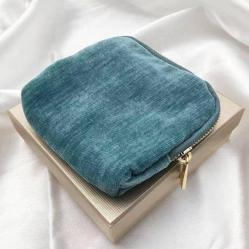 Pochette à bijoux en velours doux