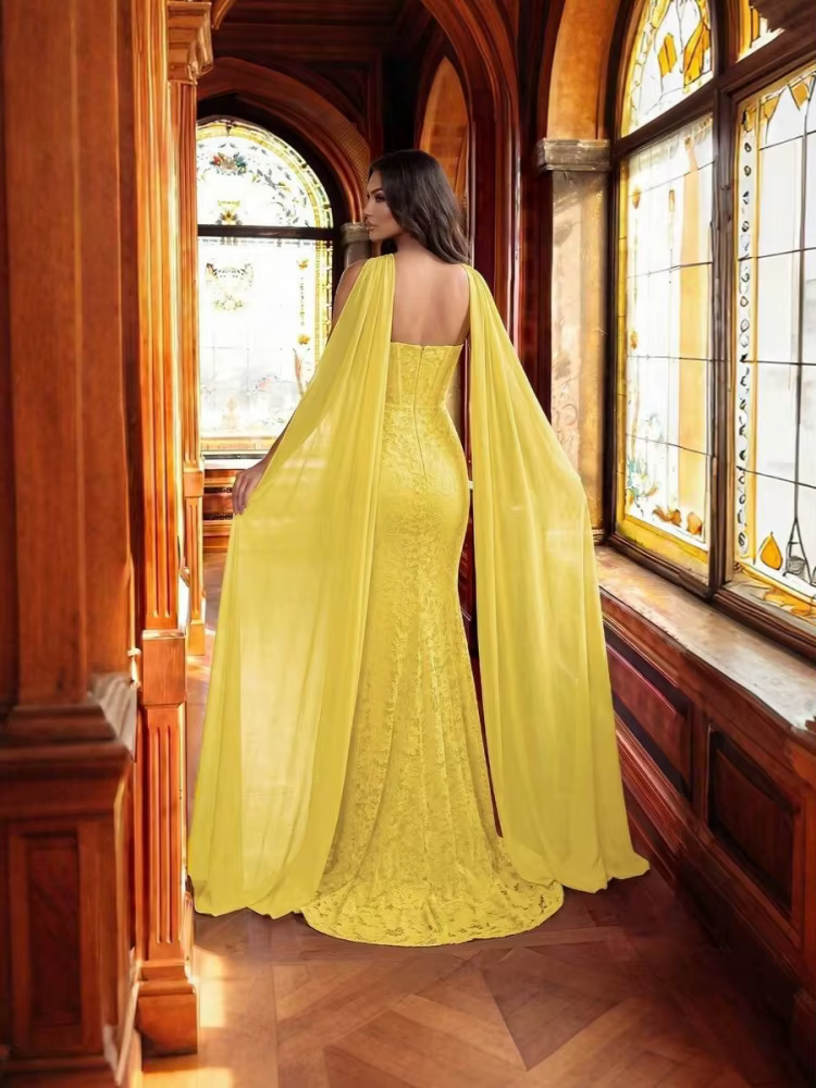 Robe de soirée sirène sans bretelles en dentelle transparente avec corset